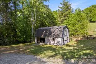 229 Sandstone Ln, Hendersonville, NC 28739 - Photo 27
