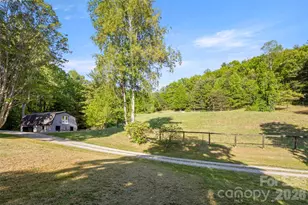 229 Sandstone Ln, Hendersonville, NC 28739 - Photo 21
