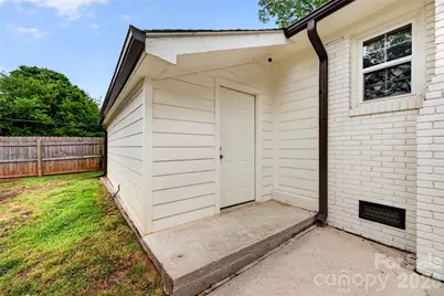 4023 Firethorne Road, Charlotte, NC 28205 - Photo 31
