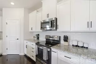 16043 River Tree Ln, Charlotte, NC 28278 - Photo 15