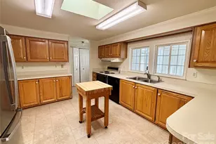 10 N June Ln, Hendersonville, NC 28792 - Photo 9