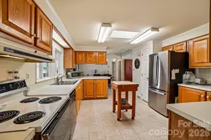 10 N June Ln, Hendersonville, NC 28792 - Photo 13