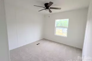 2032 Rocky Creek Ln, Dallas, NC 28034 - Photo 17