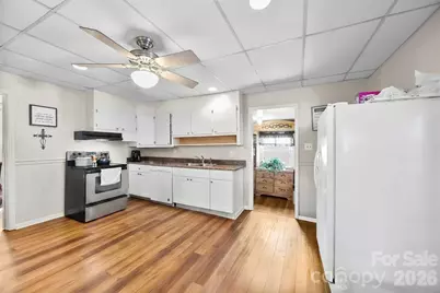 1113 W 4th Avenue, Gastonia, NC 28052 - Photo 15