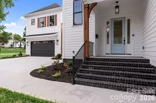 1529 Beckwith Pl, Charlotte, NC 28205 - Photo 1