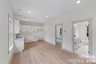 1529 Beckwith Pl, Charlotte, NC 28205 - Photo 21