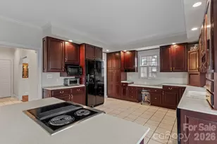 221 Windemere Isle Rd, Statesville, NC 28677 - Photo 9