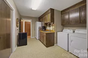 2718 Arden Dr, Lenoir, NC 28645 - Photo 31
