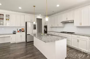 6020 Sayles Wy, Fort Mill, SC 29715 - Photo 9