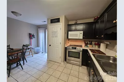 2240 15th Avenue NE #104, Hickory, NC 28601 - Photo 7