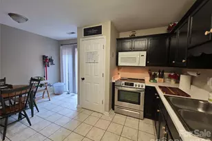 2240 15th Ave NE, Hickory, NC 28601 - Photo 7