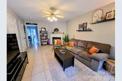 2240 15th Avenue NE #104, Hickory, NC 28601 - Photo 3