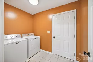 7614 Trotter Rd, Charlotte, NC 28216 - Photo 21
