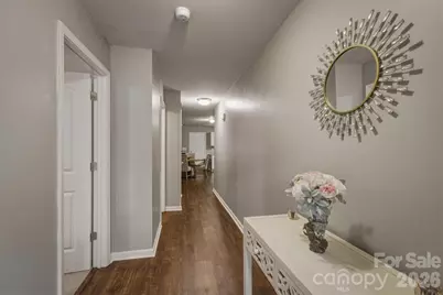1916 Country Way, Hickory, NC 28601 - Photo 11