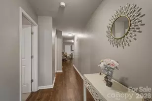 1916 Country Way, Hickory, NC 28601 - Photo 11