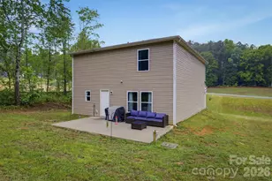 1916 Country Way, Hickory, NC 28601 - Photo 7