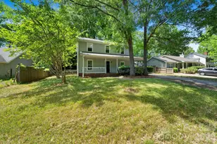 6719 Raeburn Ln, Charlotte, NC 28227 - Photo 3