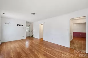6719 Raeburn Ln, Charlotte, NC 28227 - Photo 9
