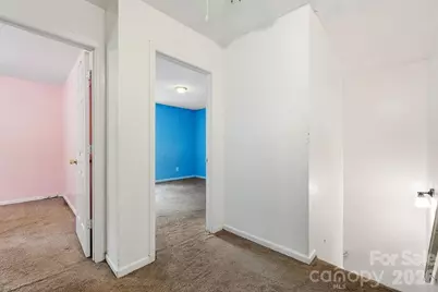 6719 Raeburn Lane, Charlotte, NC 28227 - Photo 17