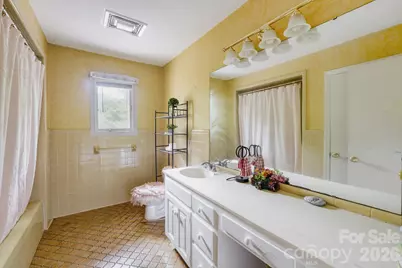 121 Edgerly Court, Charlotte, NC 28214 - Photo 15