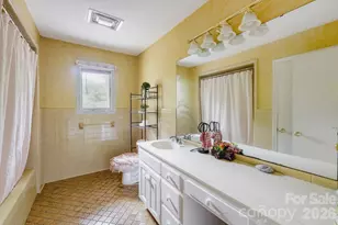 121 Edgerly Ct, Charlotte, NC 28214 - Photo 15