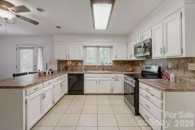 121 Edgerly Court, Charlotte, NC 28214 - Photo 5