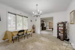 121 Edgerly Ct, Charlotte, NC 28214 - Photo 9