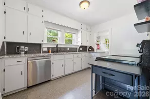 7131 Dorn Cir, Charlotte, NC 28212 - Photo 9