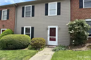 26 Sleepy Hollow Ln, Swannanoa, NC 28778 - Photo 1