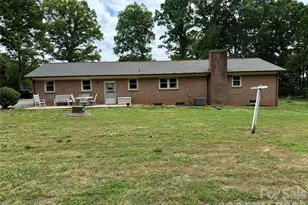 74 Miranda Dr, Taylorsville, NC 28681 - Photo 7
