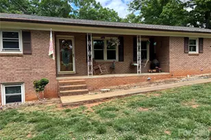 74 Miranda Dr, Taylorsville, NC 28681 - Photo 3