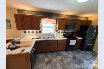 103 New Orleans Boulevard, Morganton, NC 28655 - Photo 3