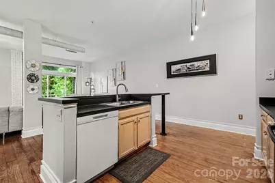 404 N Laurel Avenue #15, Charlotte, NC 28204 - Photo 9