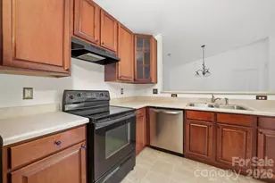 9976 Hyde Glen Ct, Charlotte, NC 28262 - Photo 9