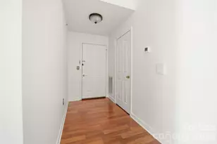 9976 Hyde Glen Ct, Charlotte, NC 28262 - Photo 7