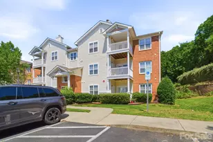 9976 Hyde Glen Ct, Charlotte, NC 28262 - Photo 1