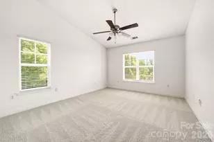 9976 Hyde Glen Ct, Charlotte, NC 28262 - Photo 17