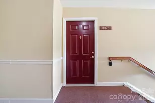 9976 Hyde Glen Ct, Charlotte, NC 28262 - Photo 5