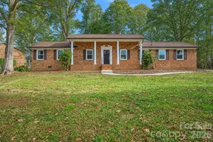 1254 Huckleberry Dr, Lincolnton, NC 28092 - Photo 1
