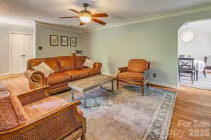 35 Dogwood Rd, Asheville, NC 28804 - Photo 5