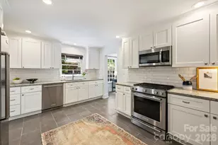 4050 Sheffield Dr, Charlotte, NC 28205 - Photo 9