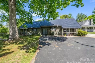 363 Etowah School Rd, Hendersonville, NC 28739 - Photo 3