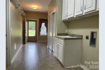 489 26th Avenue NE, Hickory, NC 28601 - Photo 25