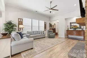 12520 Old Iron Ln, Charlotte, NC 28215 - Photo 9