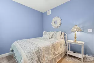 12520 Old Iron Ln, Charlotte, NC 28215 - Photo 25