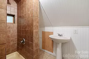 385 Pisgah Dr, Canton, NC 28716 - Photo 33