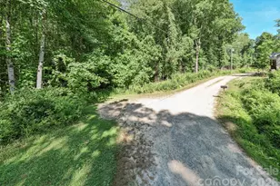 17 Chicago Ave, Black Mountain, NC 28711 - Photo 1