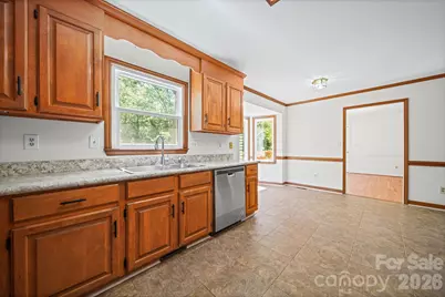 6520 Dougherty Drive, Charlotte, NC 28213 - Photo 5