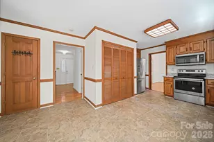 6520 Dougherty Dr, Charlotte, NC 28213 - Photo 7