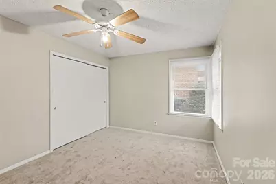4809 Malibu Drive, Charlotte, NC 28215 - Photo 11